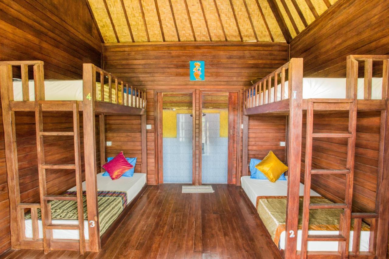 Uma Hostel Lembongan Екстериор снимка