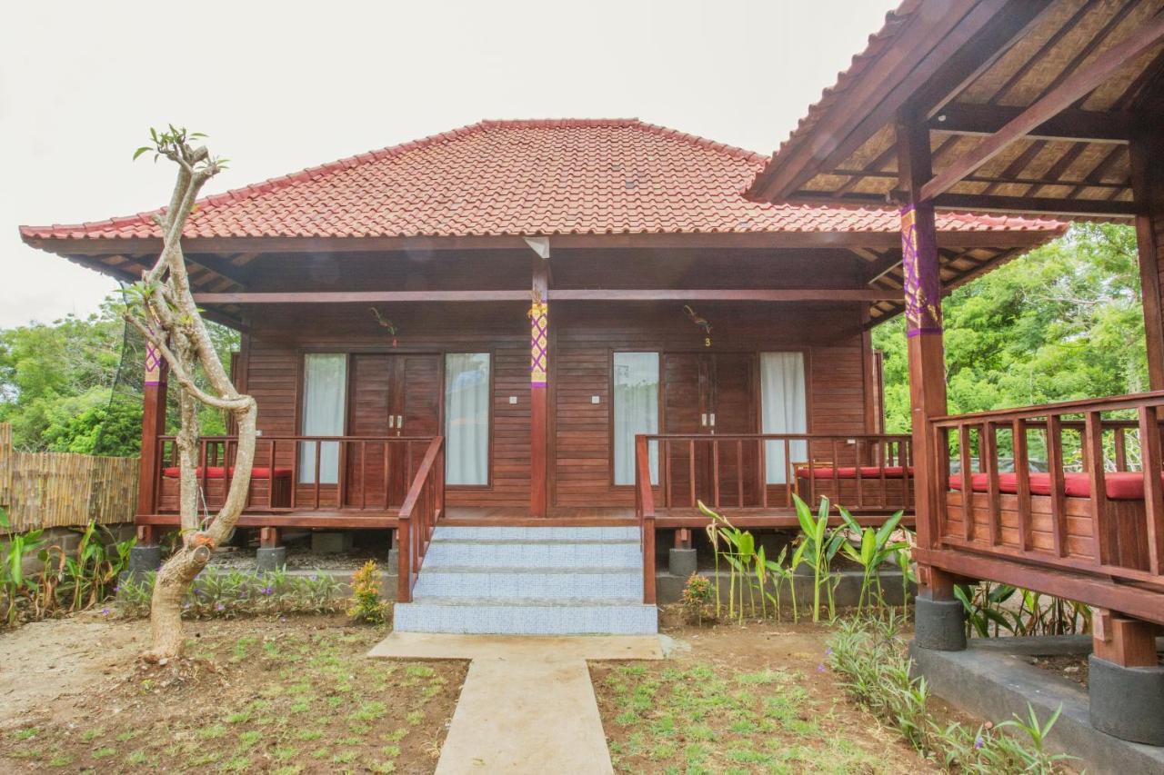 Uma Hostel Lembongan Екстериор снимка