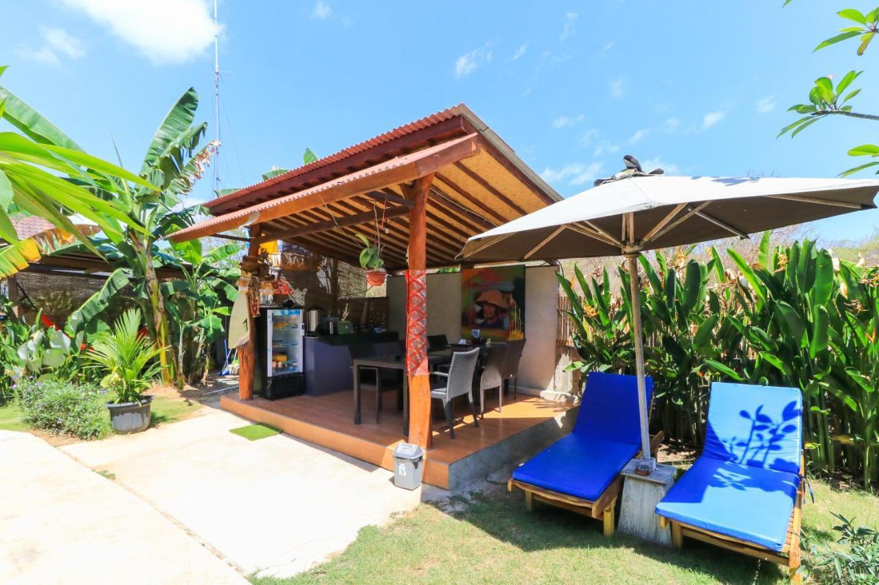 Uma Hostel Lembongan Екстериор снимка