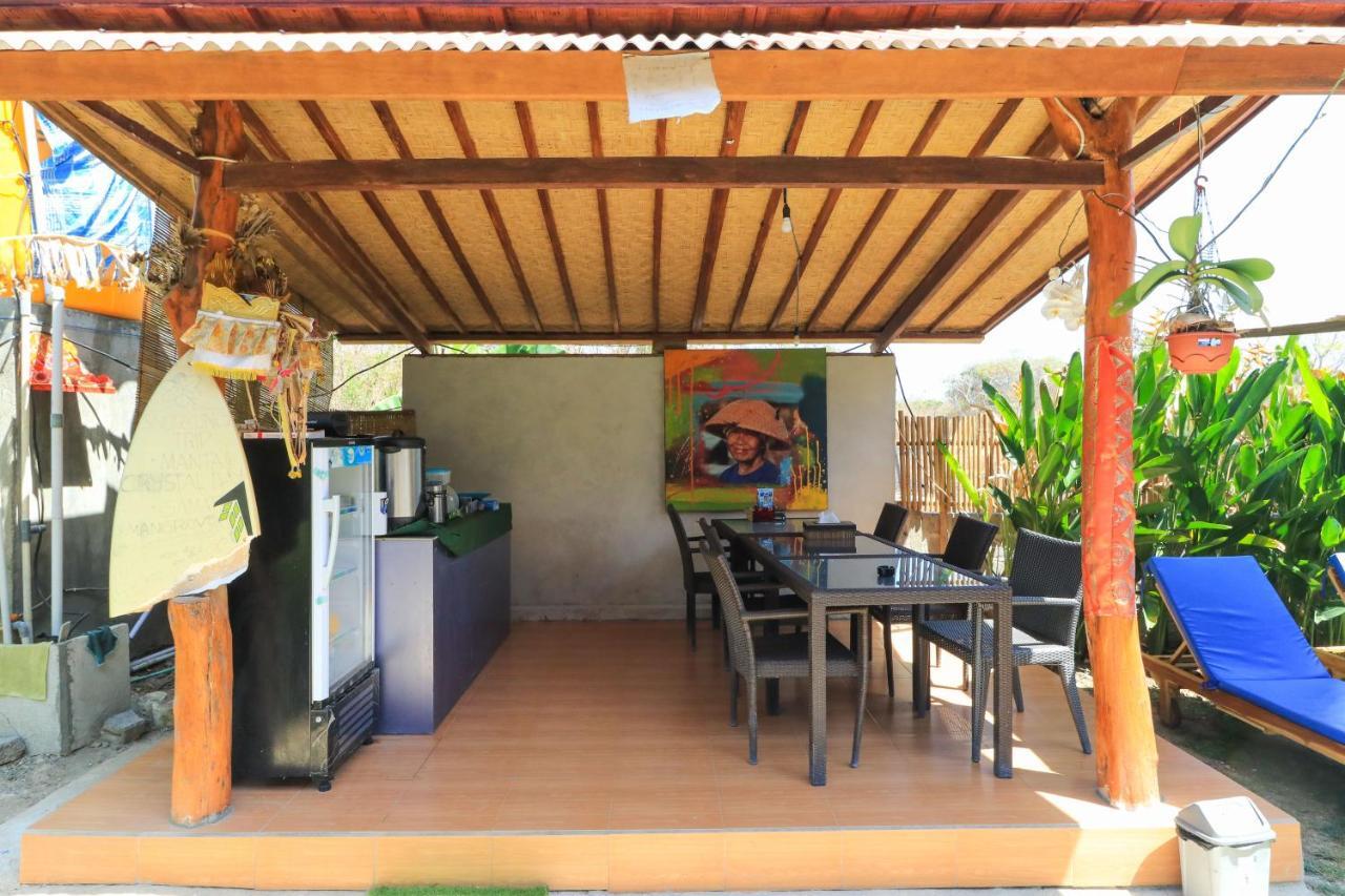 Uma Hostel Lembongan Екстериор снимка